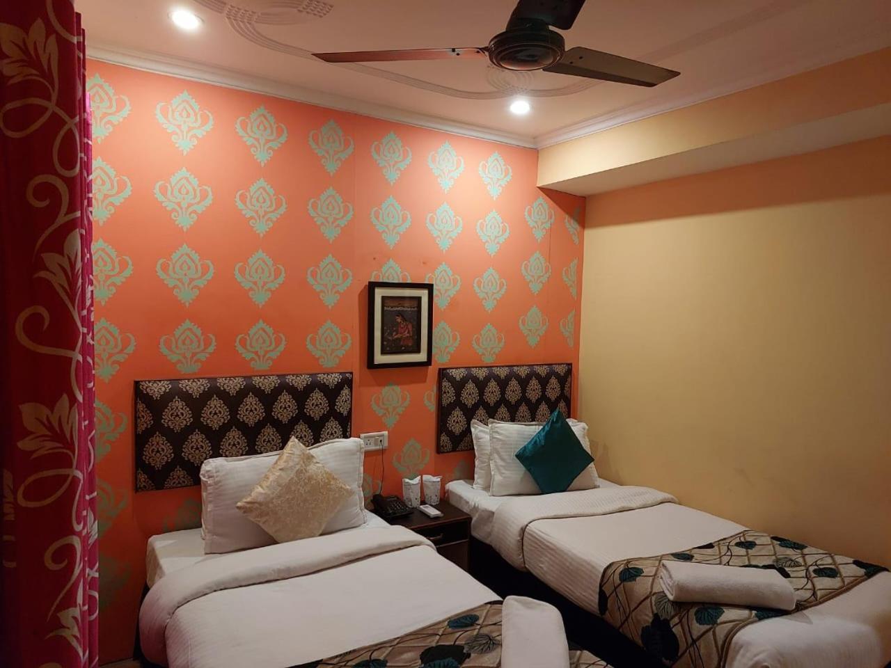 Tara Guest House Varanasi Exterior foto